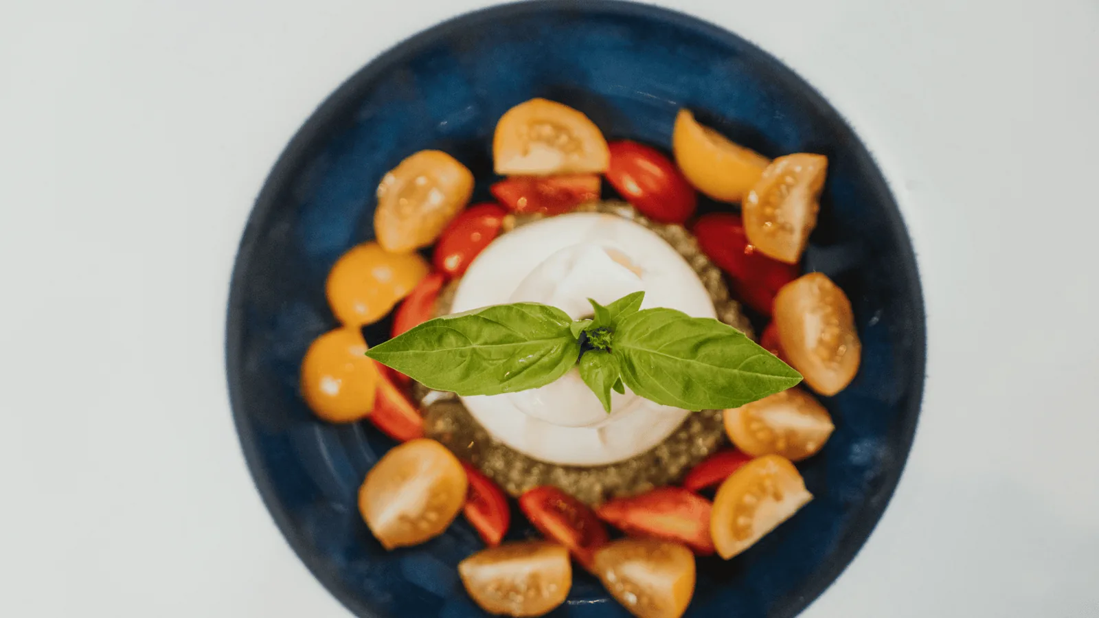 Burrata caprese