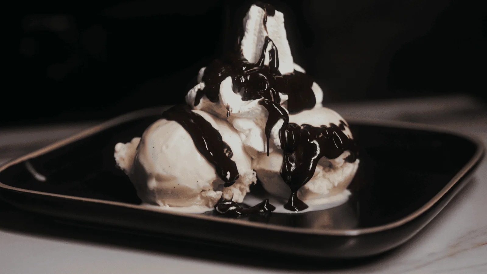 Glace nappée chocolat